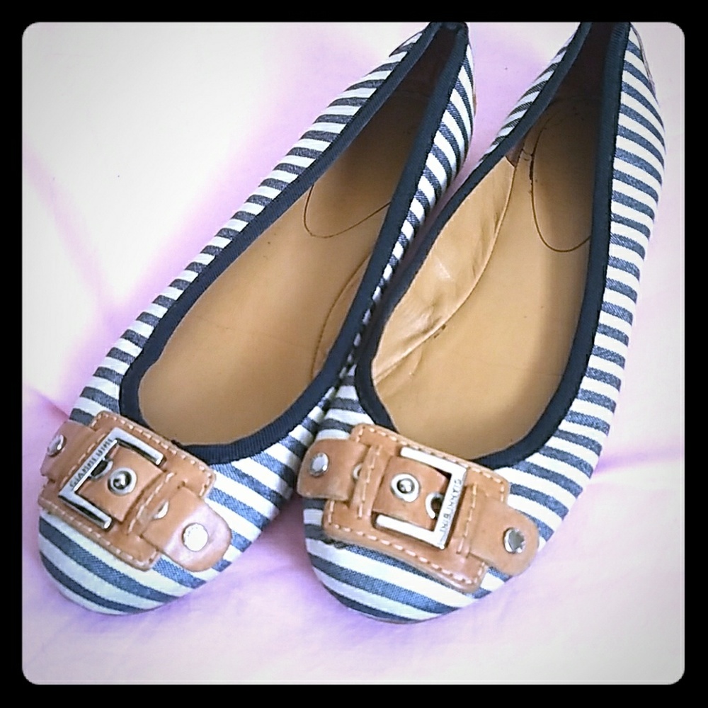 Cute buckled close toed flats